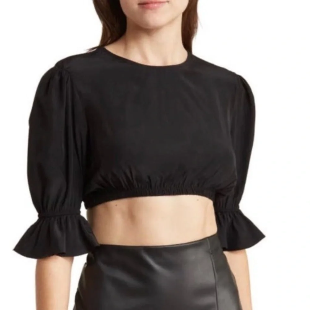 Ivory Ruffle Sleeve Crop Top - Picture 3 of 12